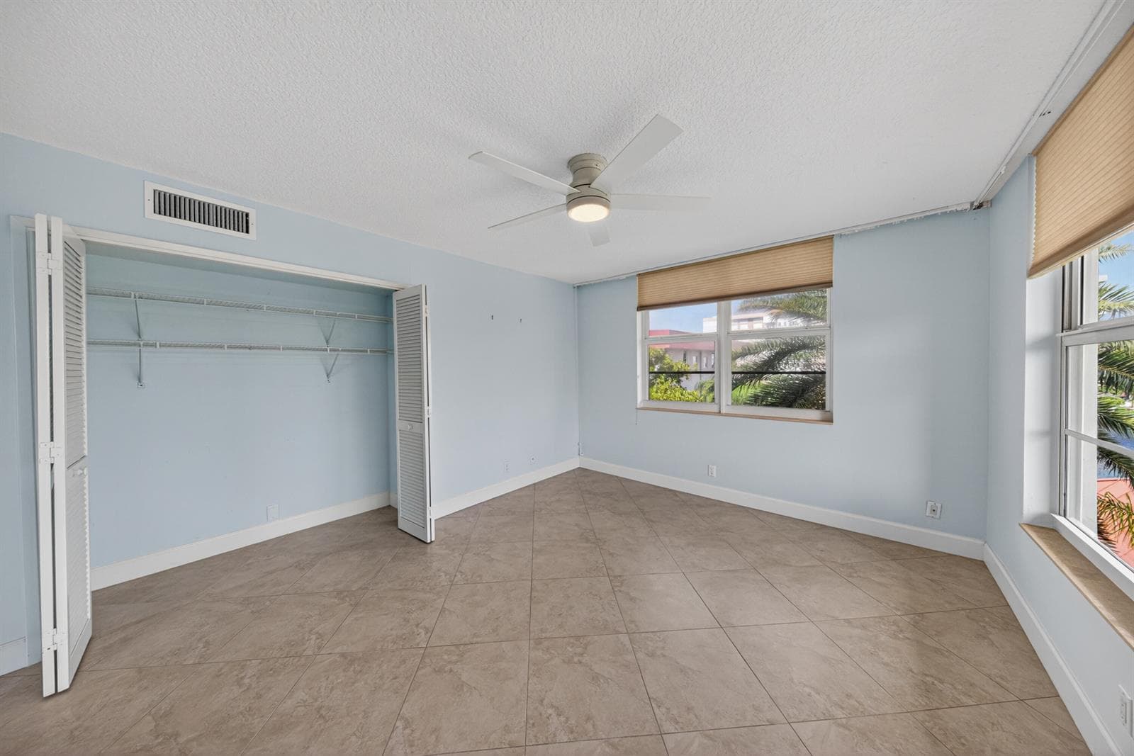 3150 NE 48th Court 414 photo 24