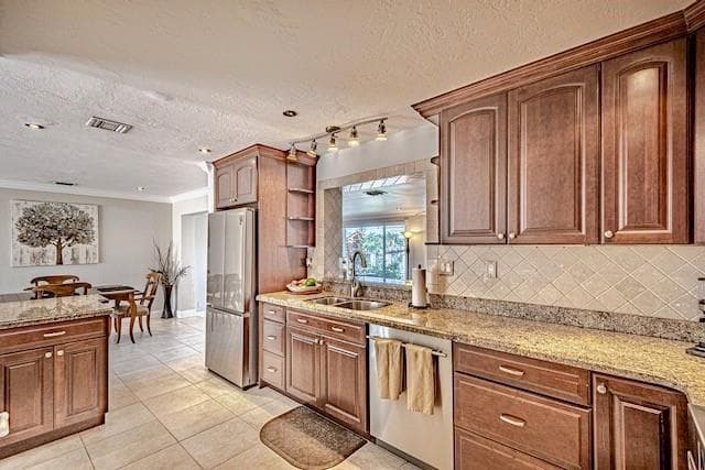 1131 SE 5th Avenue photo 14