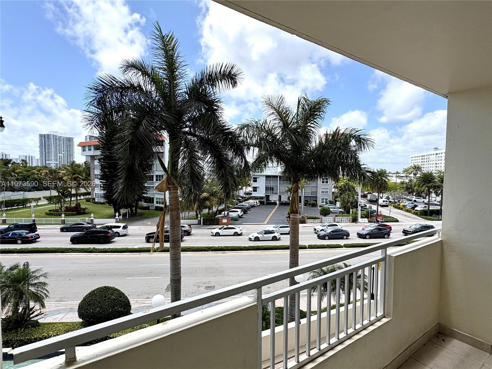 3180 S Ocean Dr 221 photo 3