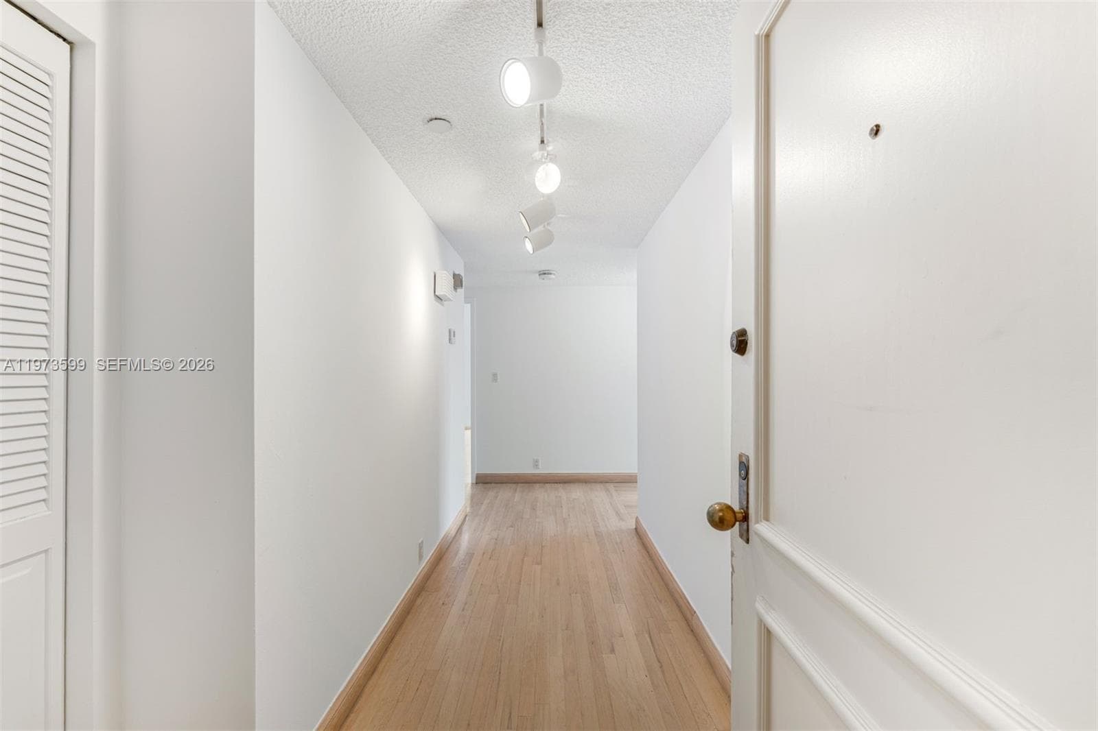 151 Crandon Blvd 600 photo 3