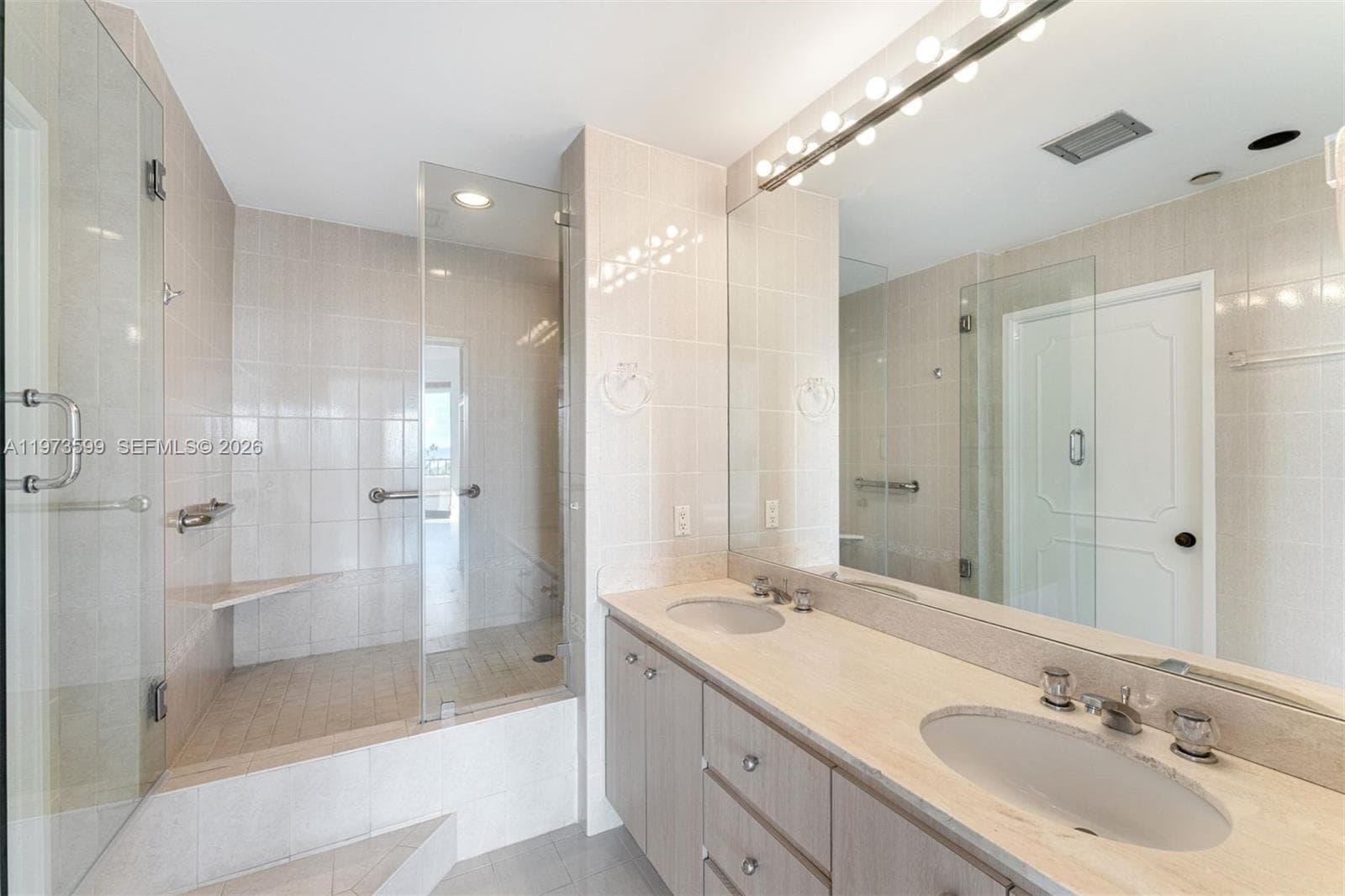 151 Crandon Blvd 600 photo 25