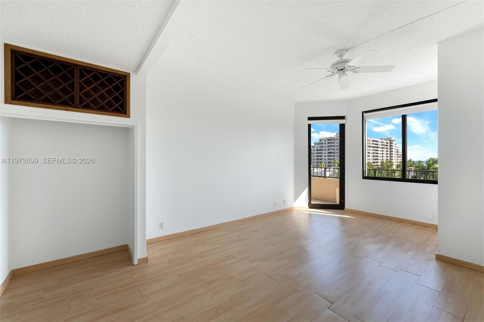 151 Crandon Blvd 600 photo 21