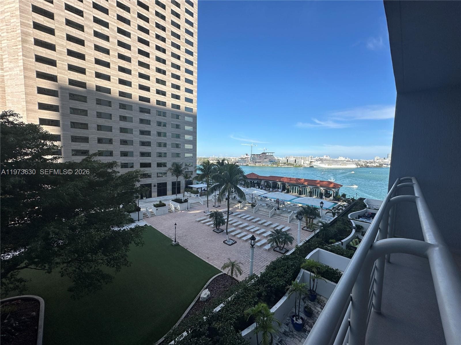 335 S Biscayne Blvd 1002 photo 10