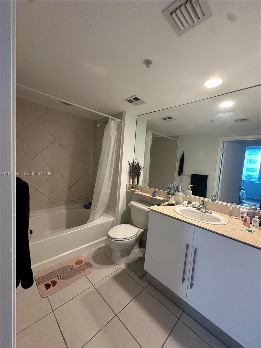 335 S Biscayne Blvd 1002 photo 14