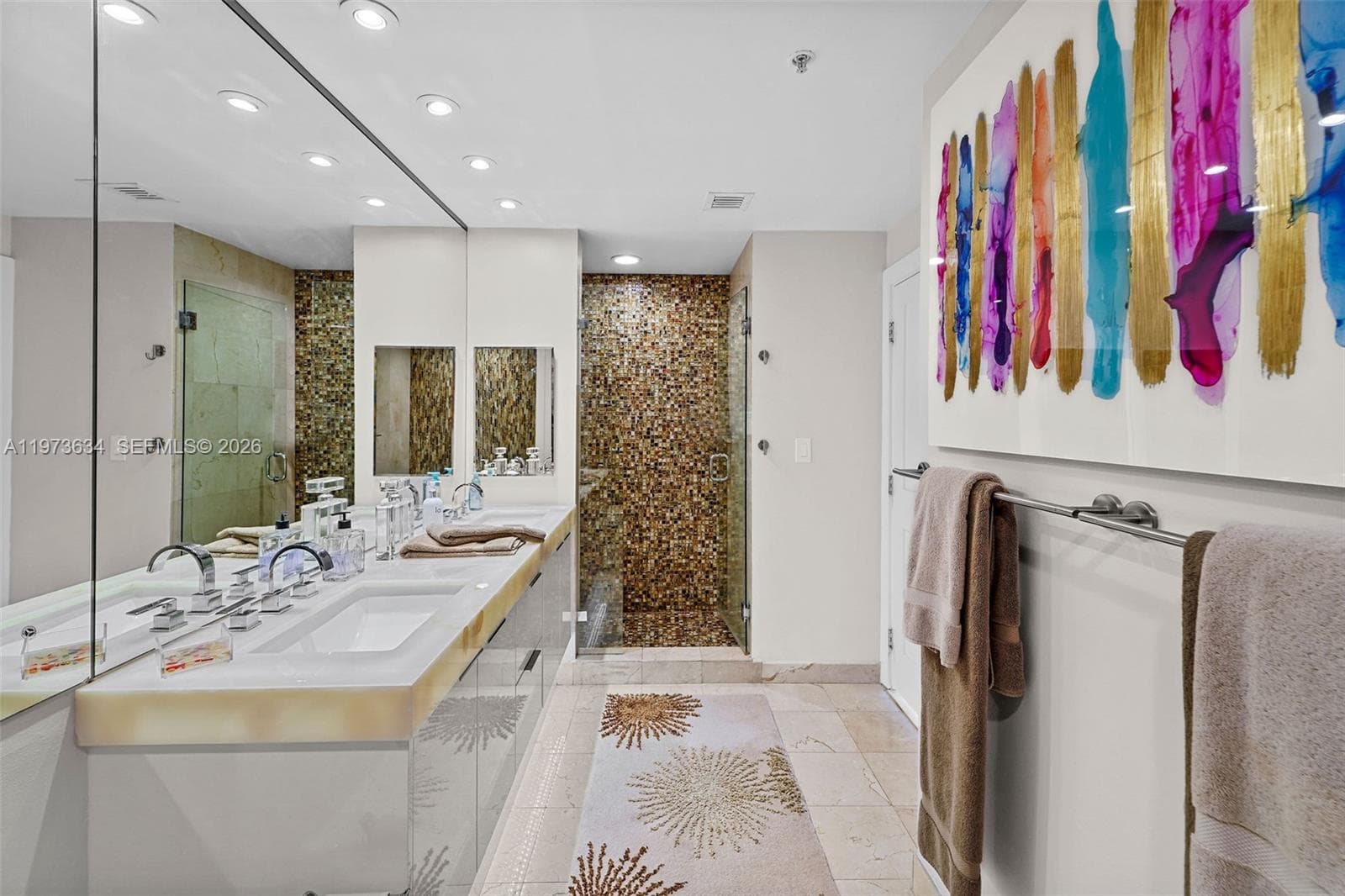 650 West Ave PH09 photo 23