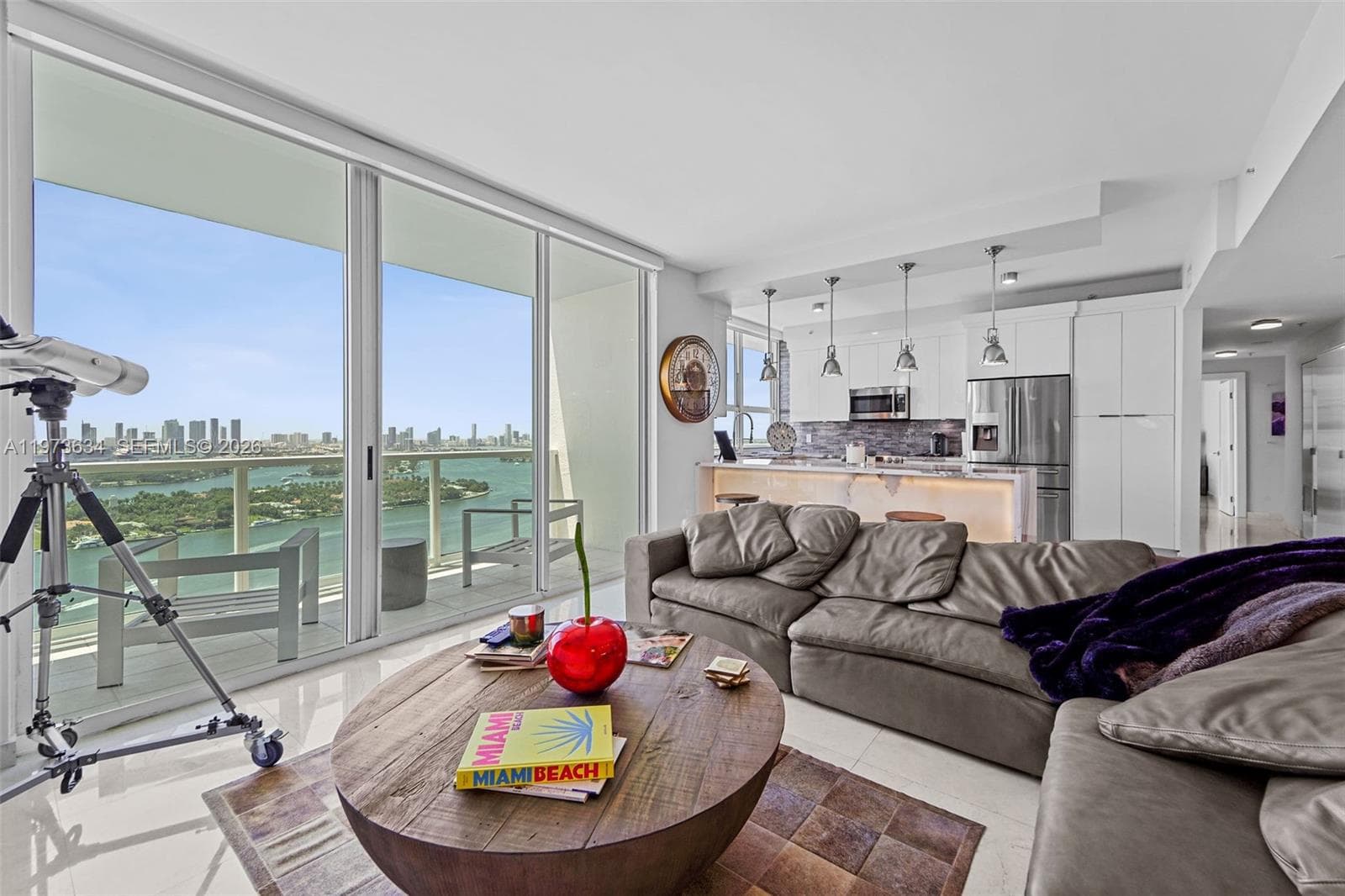 650 West Ave PH09 photo 15