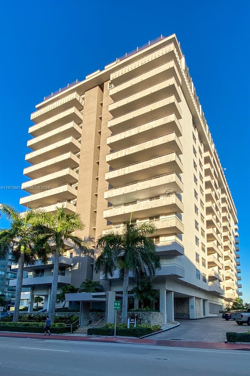 9225 Collins Ave 1010 photo 11