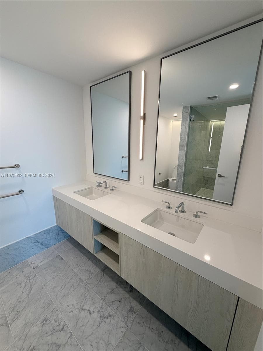 9221 Bay Harbor Dr 307 photo 13