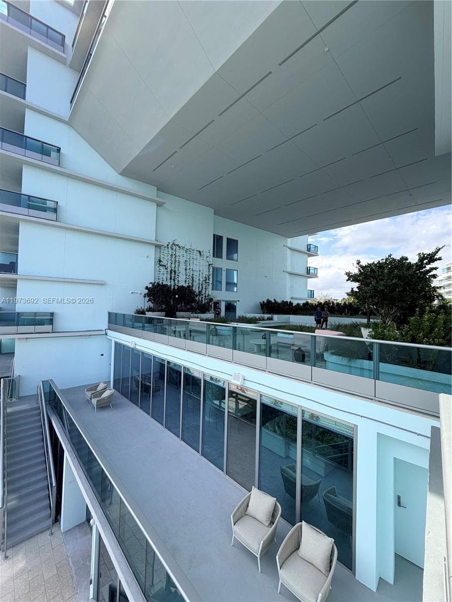 9221 Bay Harbor Dr 307 photo 21