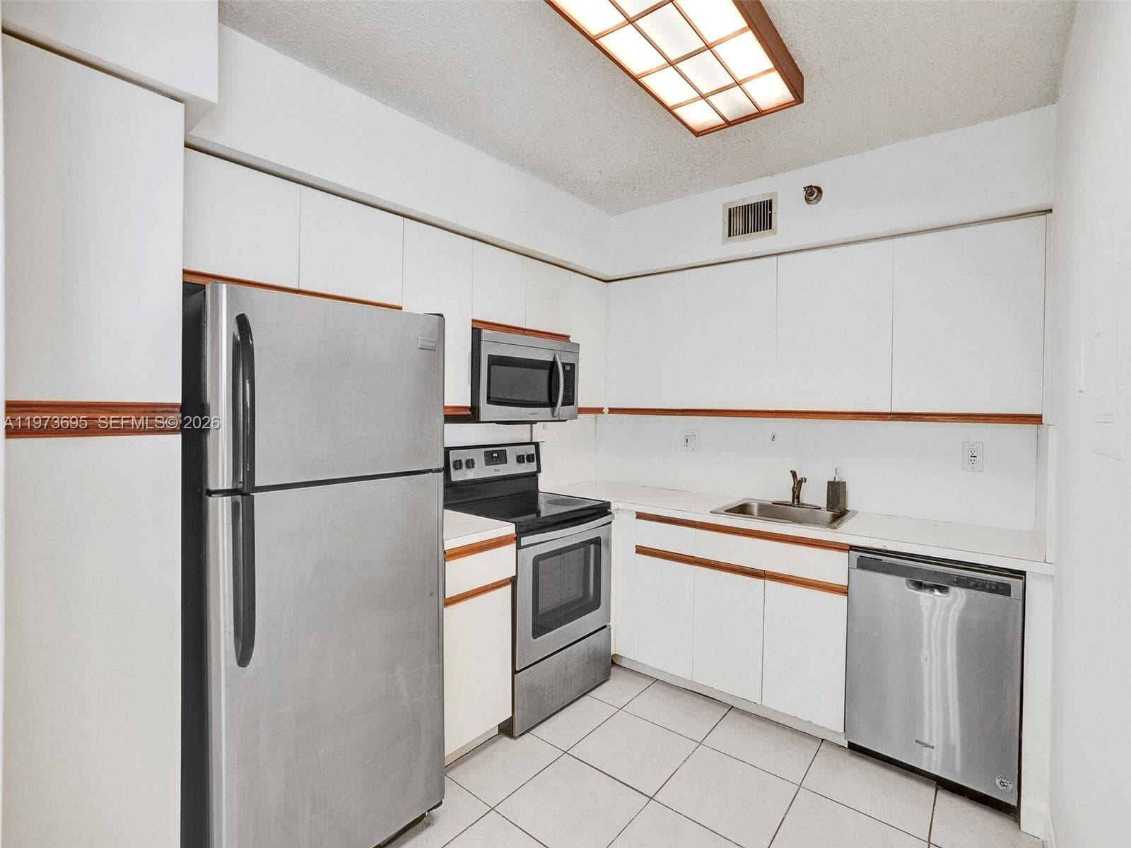 3400 192nd ST 1811 photo 14