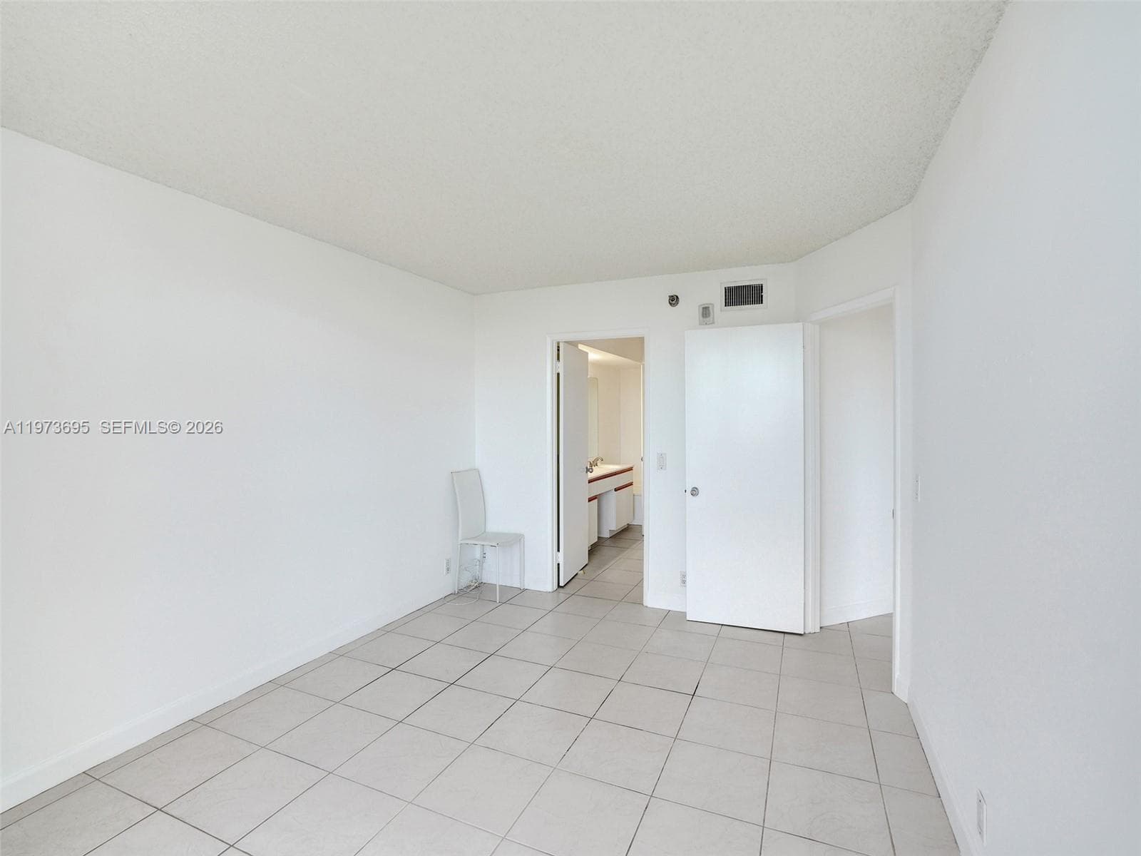 3400 192nd ST 1811 photo 19