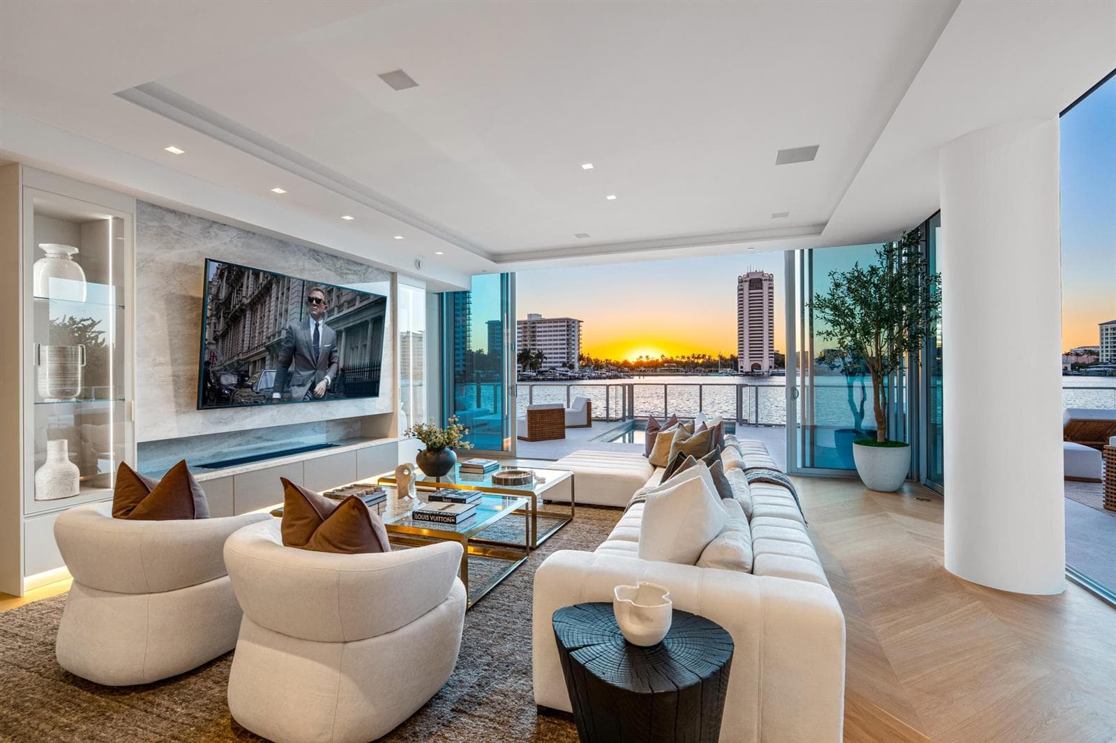 725 S Ocean Boulevard 101 photo 8
