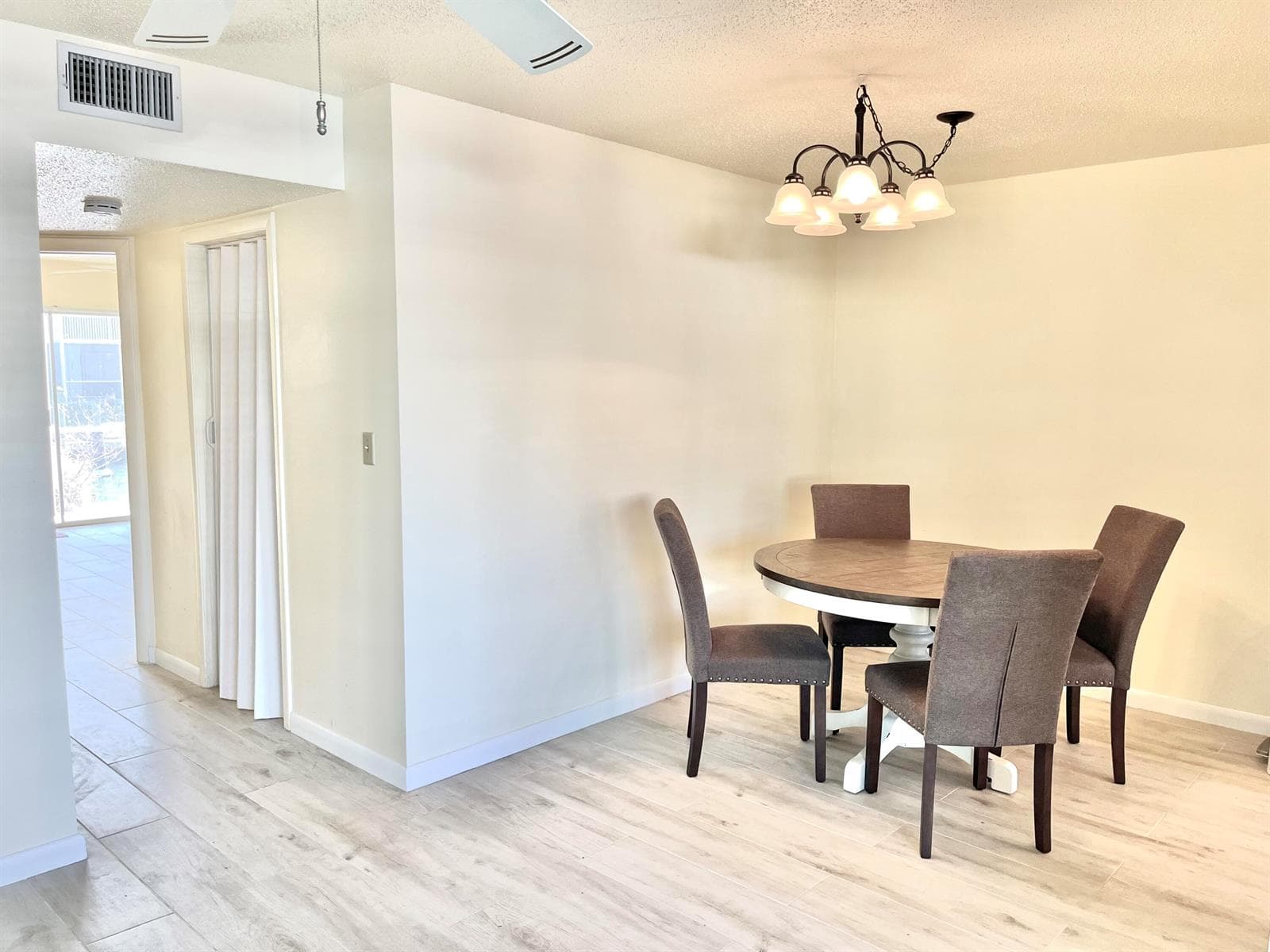 100 Doolen Court 112 photo 4