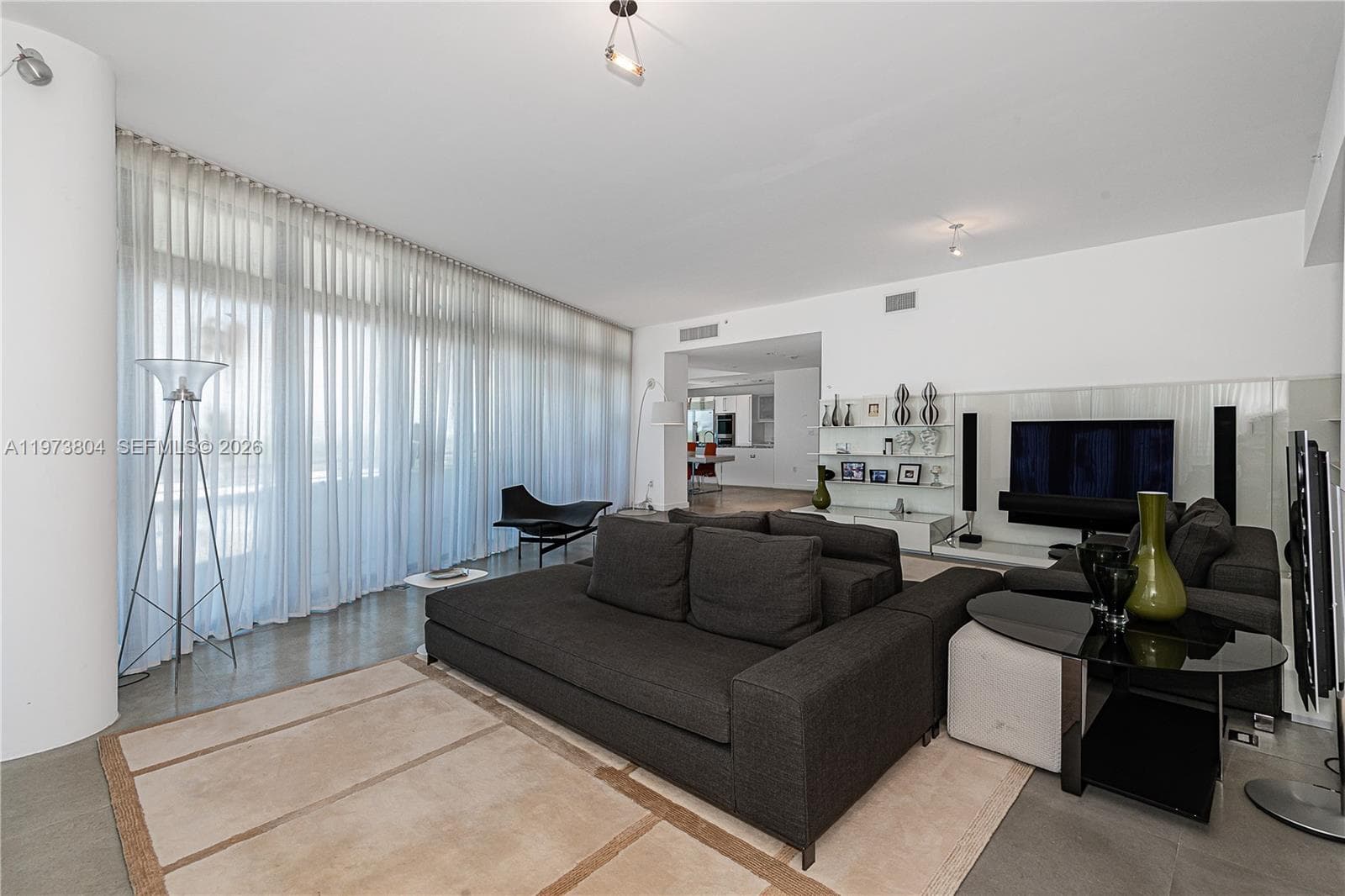6101 Aqua Ave 702 photo 3