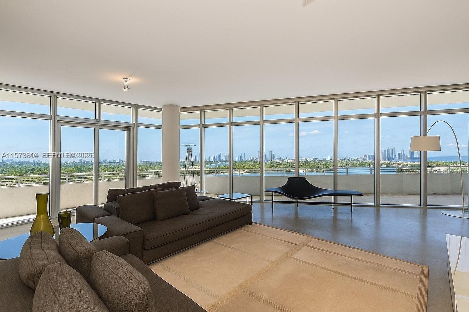 6101 Aqua Ave 702 photo 1
