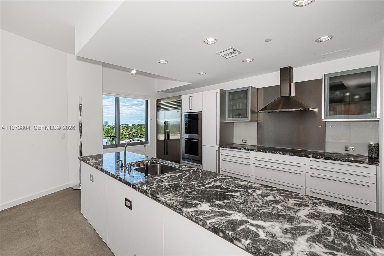 6101 Aqua Ave 702 photo 10
