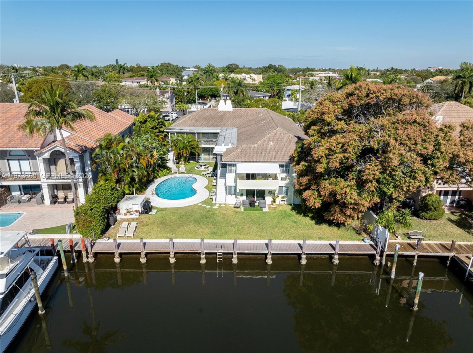 1308 Bayview Dr 2B photo 3