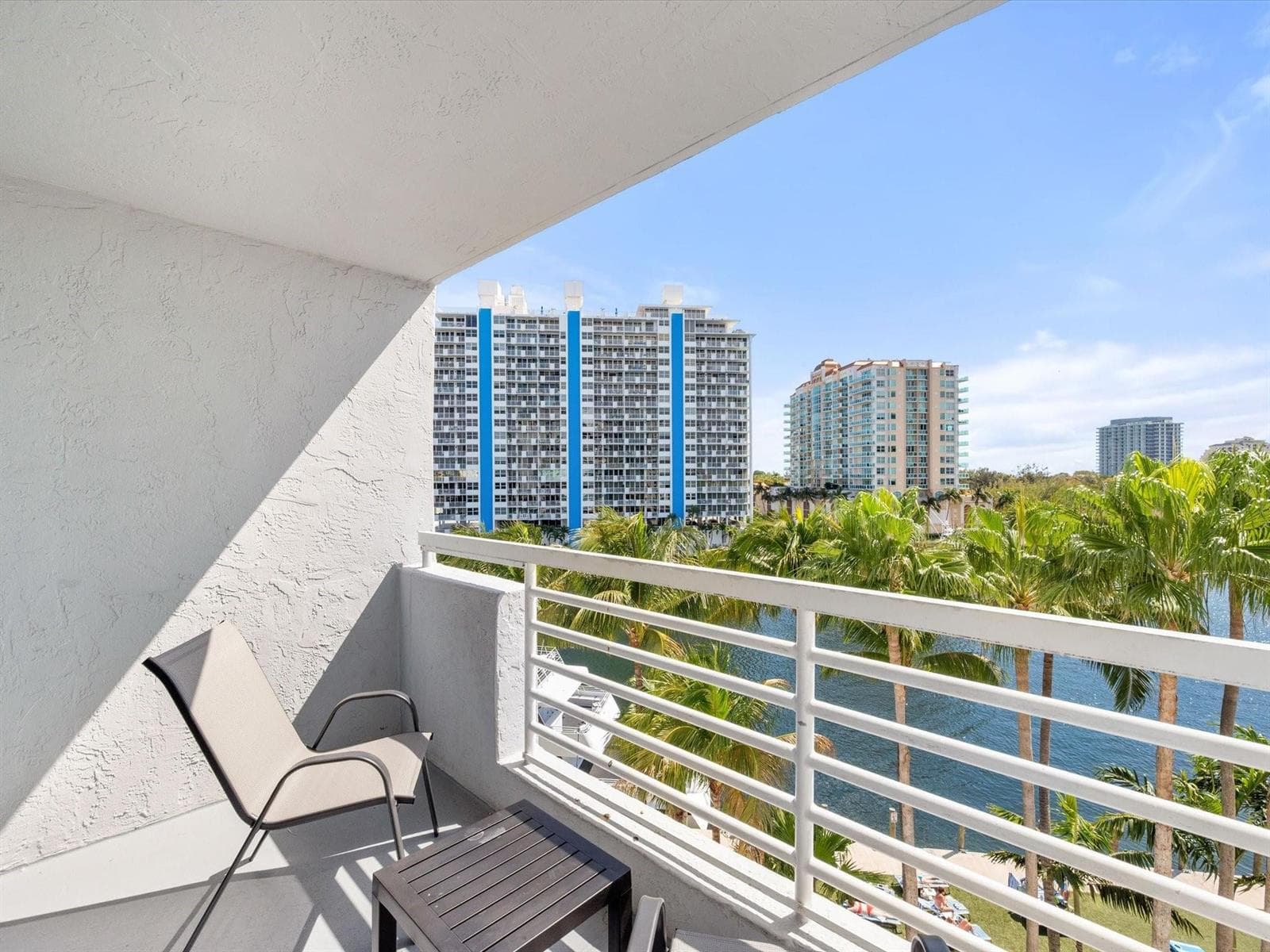 2670 E Sunrise Boulevard 524 photo 18