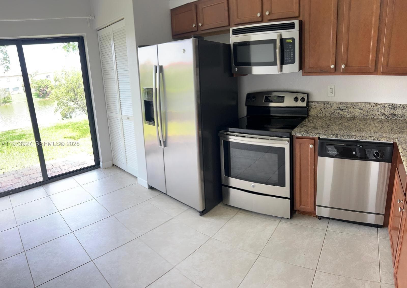 22311 SW 88th Pl 104-4 photo 2