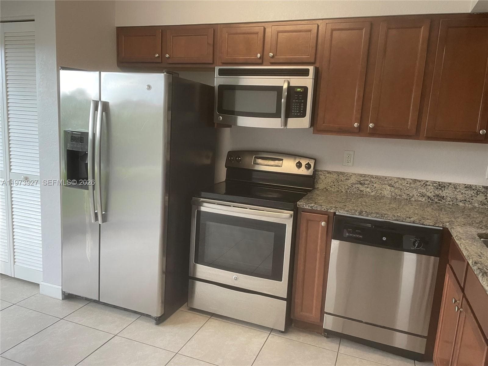 22311 SW 88th Pl 104-4 photo 3