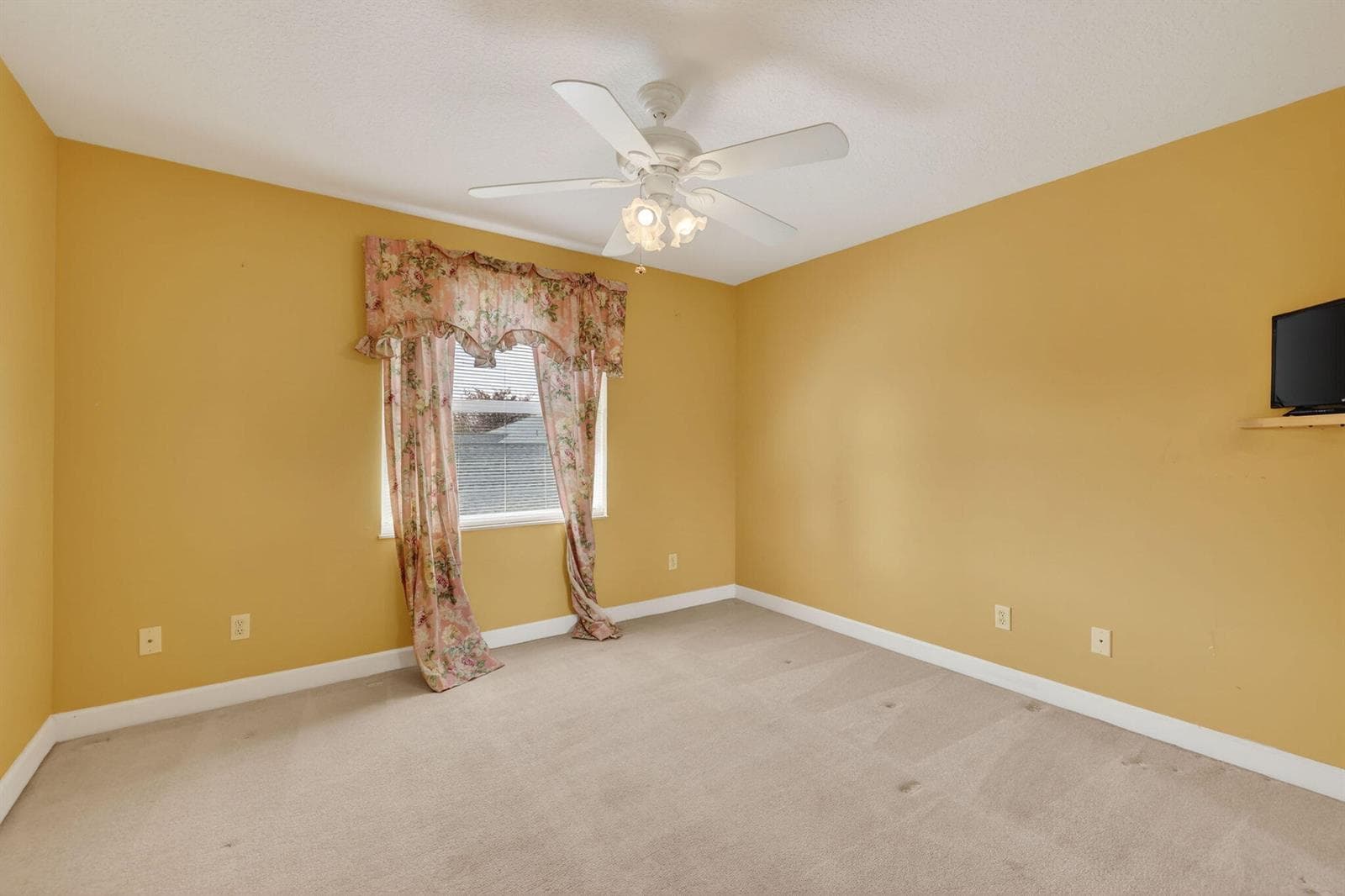 461 SE Pine Road photo 19