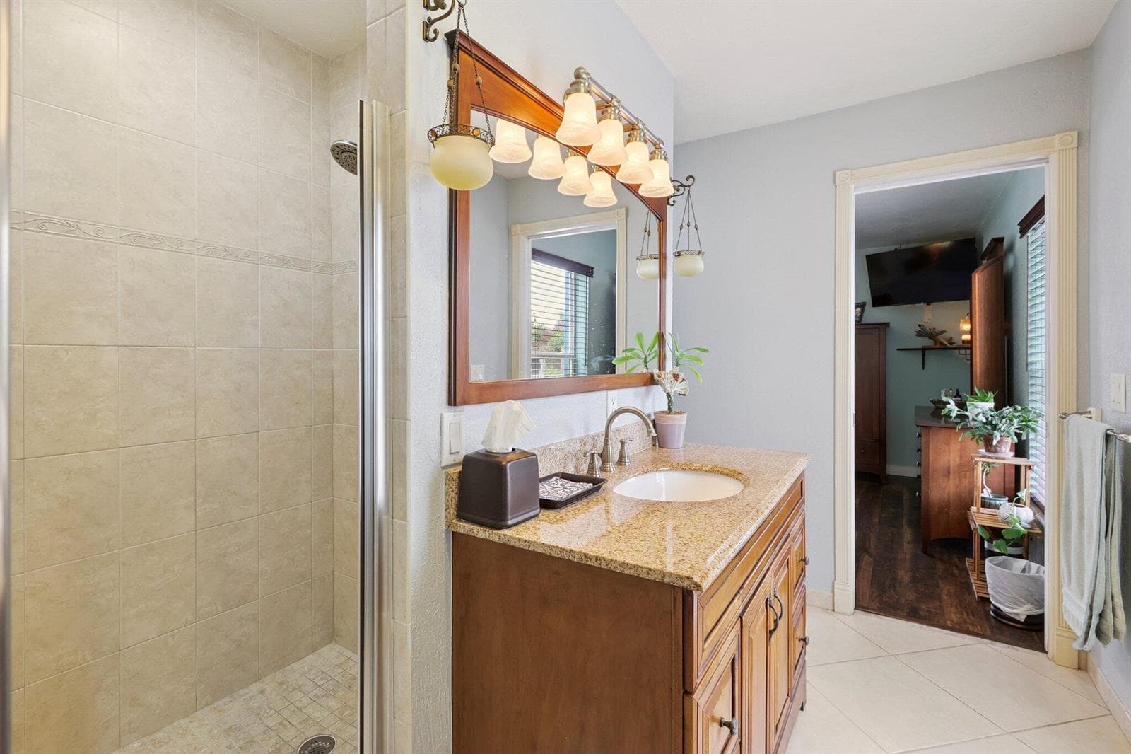 310 Holly Avenue photo 23