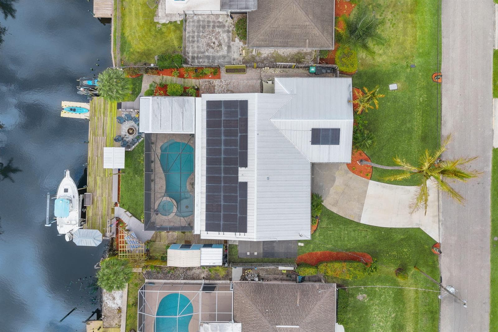 310 Holly Avenue photo 6