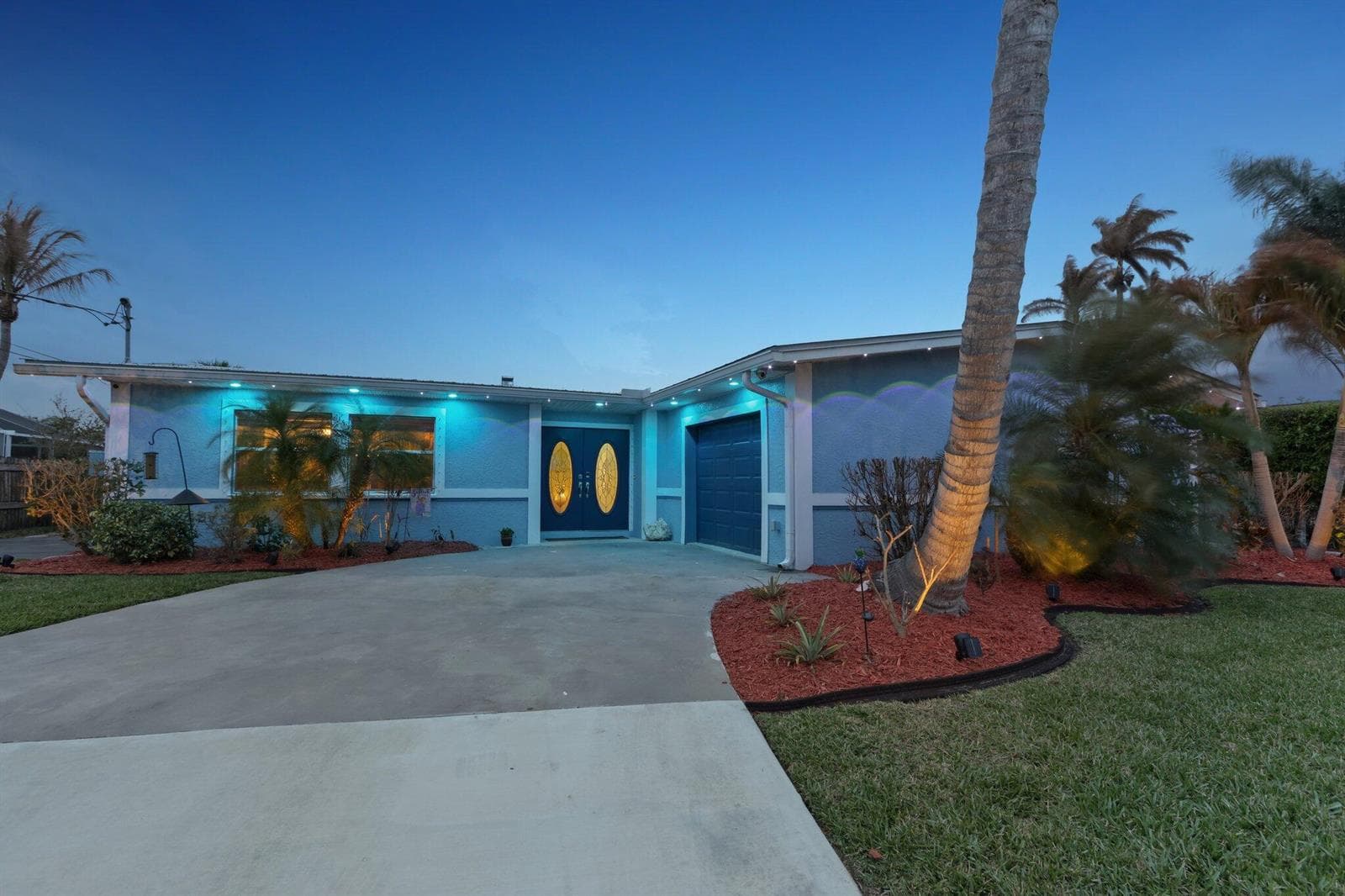 310 Holly Avenue photo 5