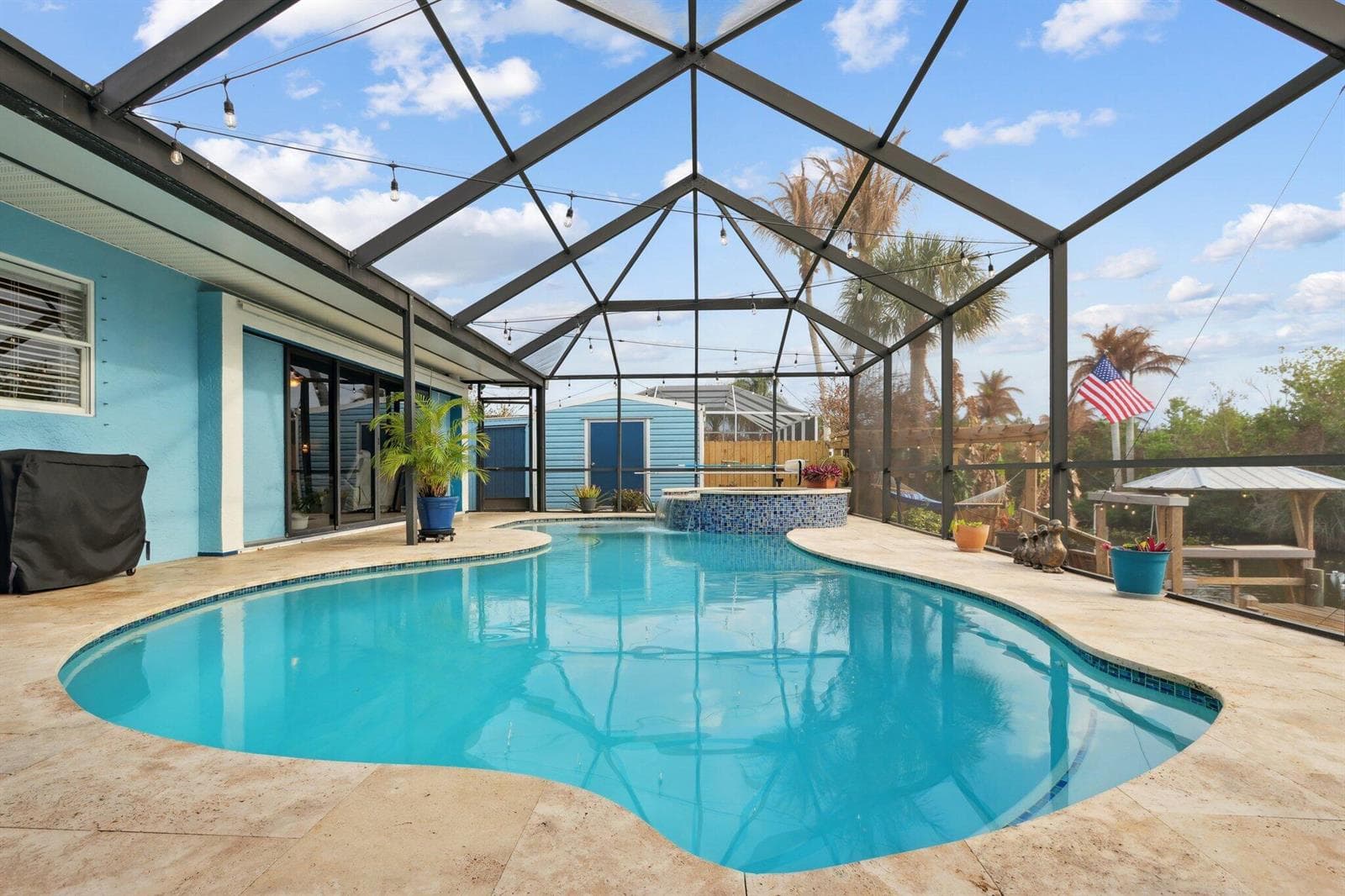 310 Holly Avenue photo 15