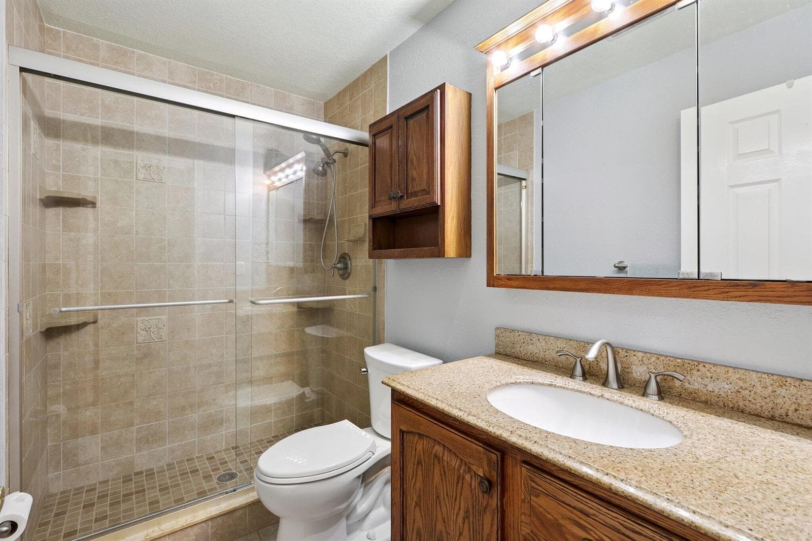 310 Holly Avenue photo 25