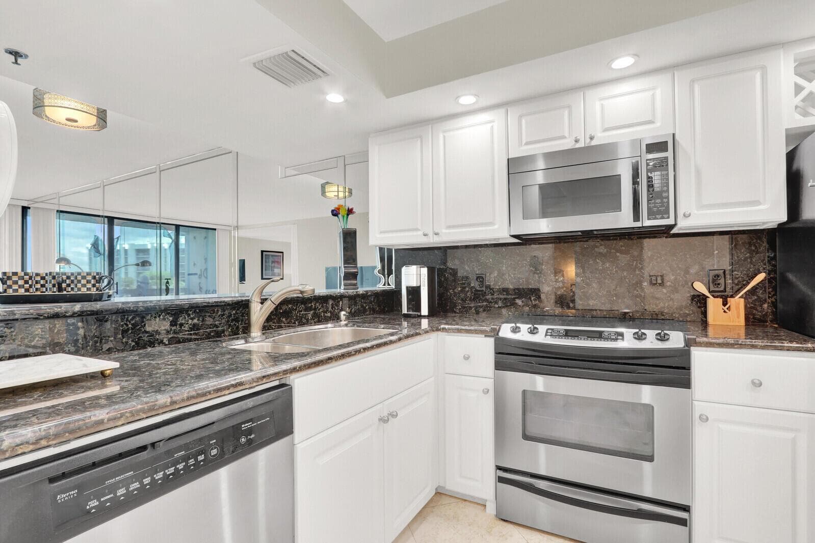 2687 N Ocean Boulevard G-306 photo 6