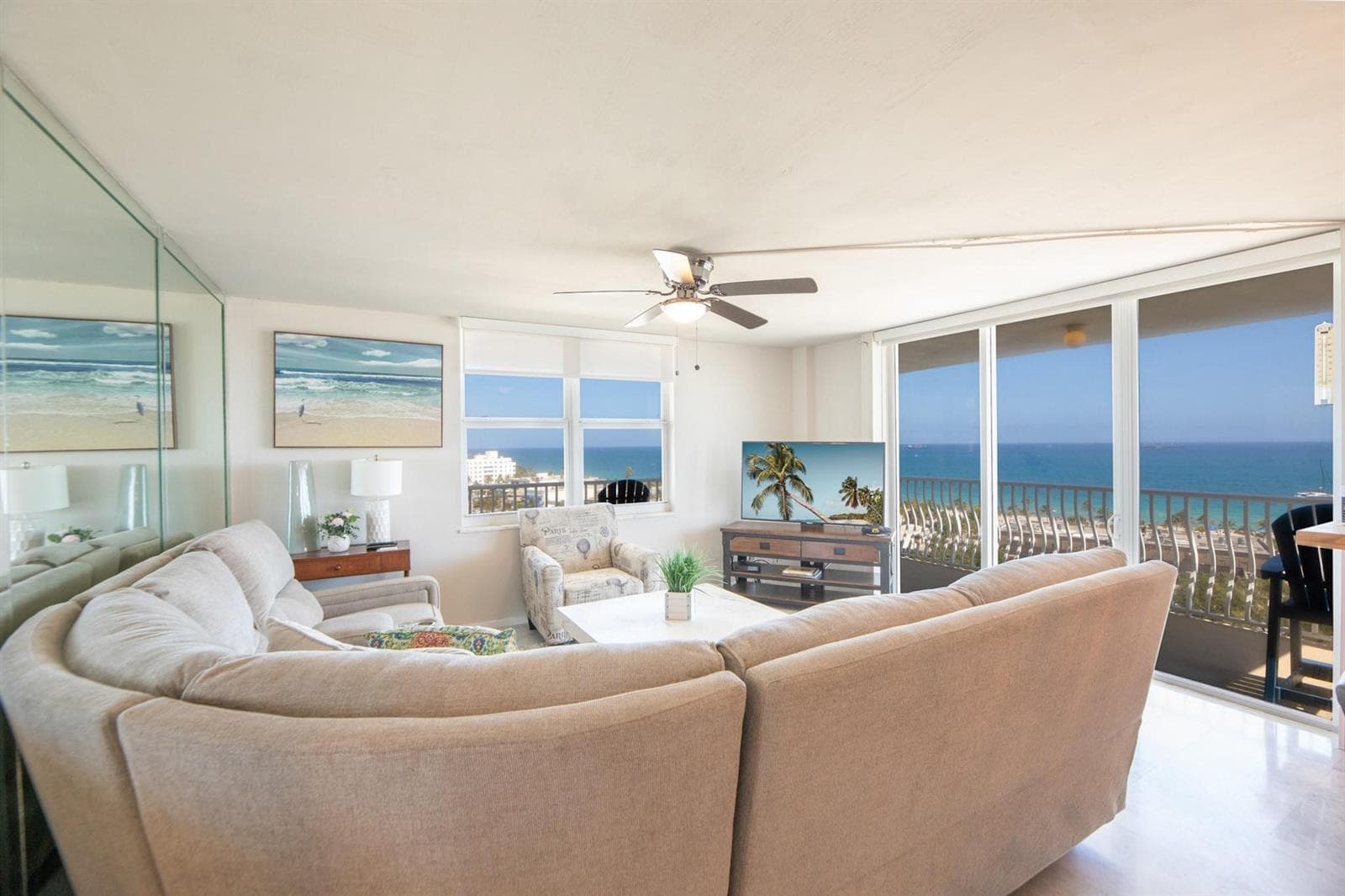 1 Las Olas Circle 1117 photo 4