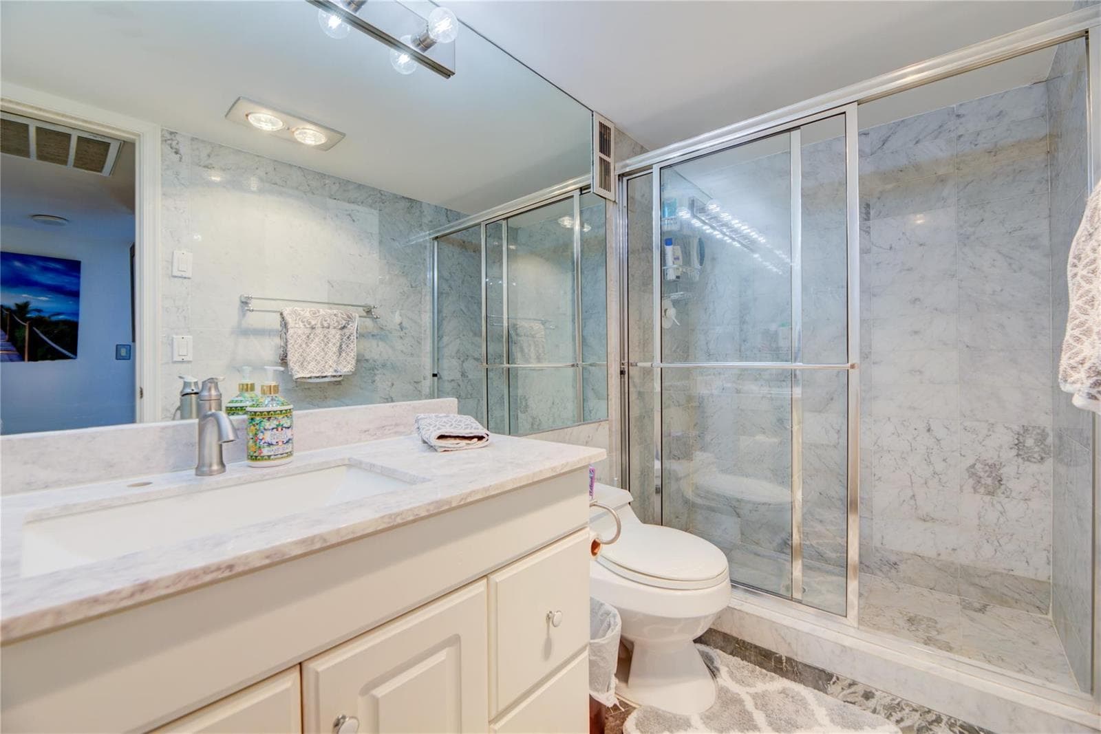 1 Las Olas Circle 1117 photo 21