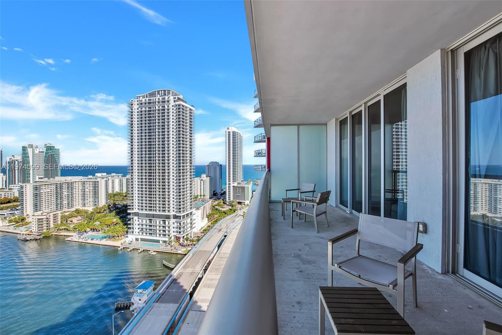2602 E Hallandale Beach Blvd R2806 photo 12