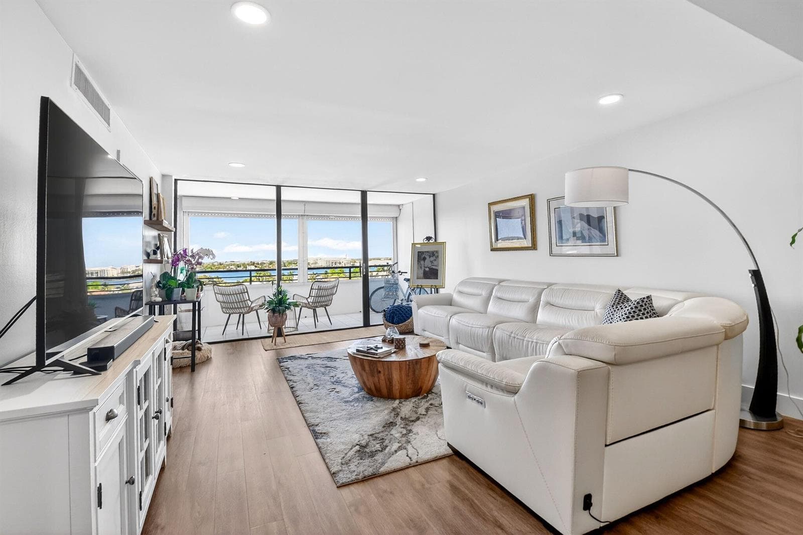 3589 S Ocean Boulevard 909 photo 13
