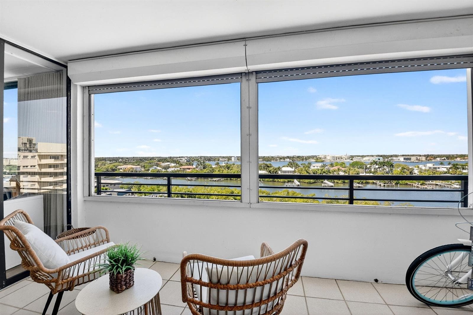 3589 S Ocean Boulevard 909 photo 16