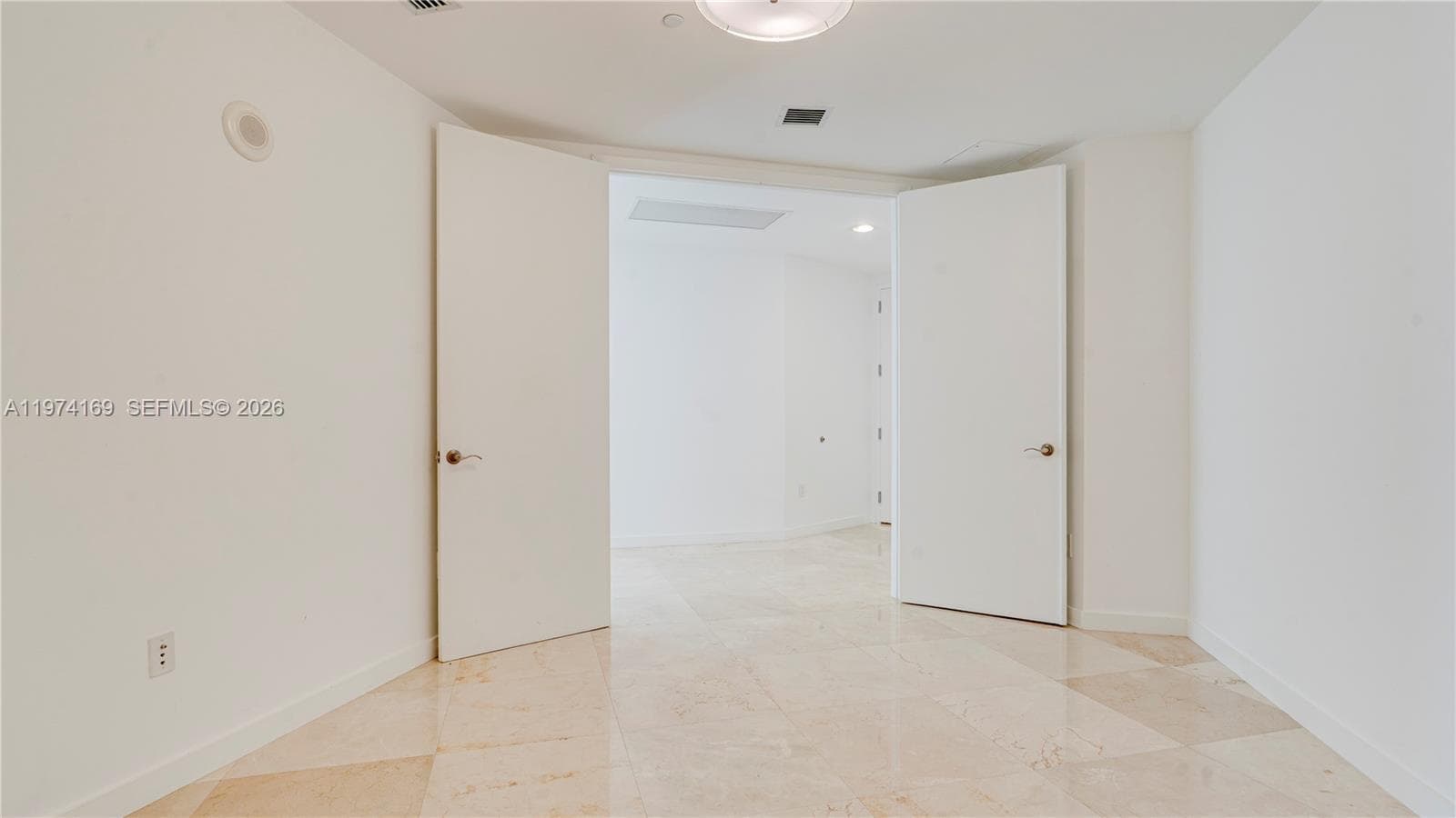 16001 Collins Ave 3007 photo 12
