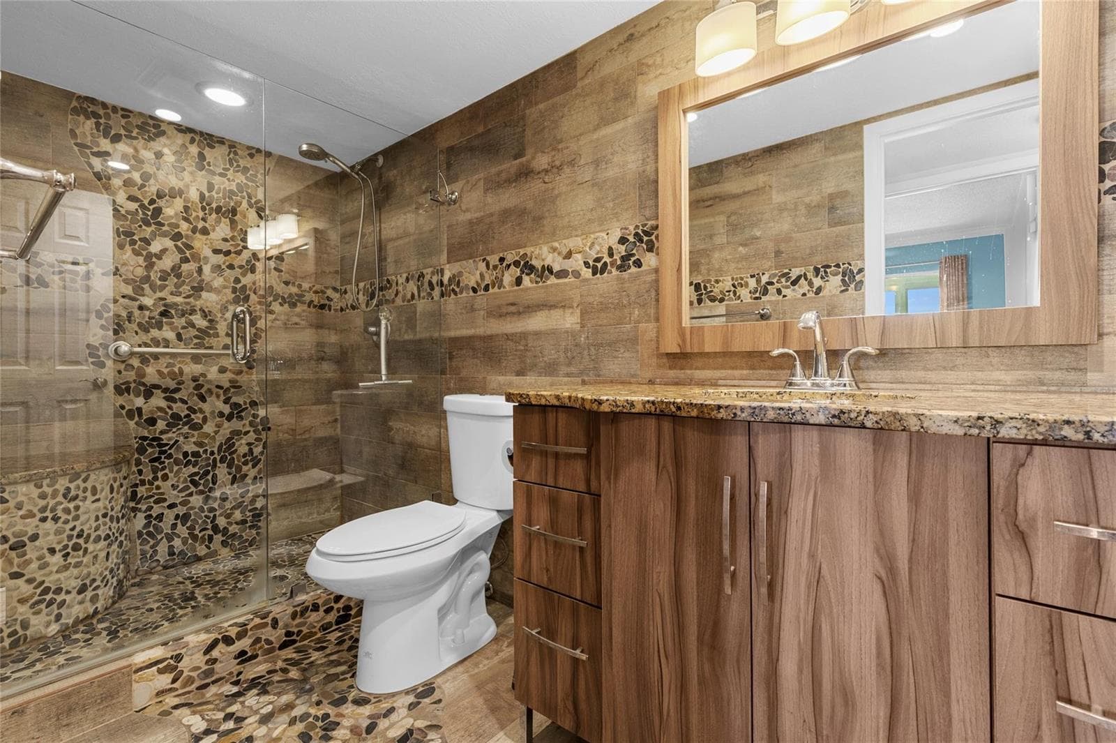 417 Richmond C 417 photo 13
