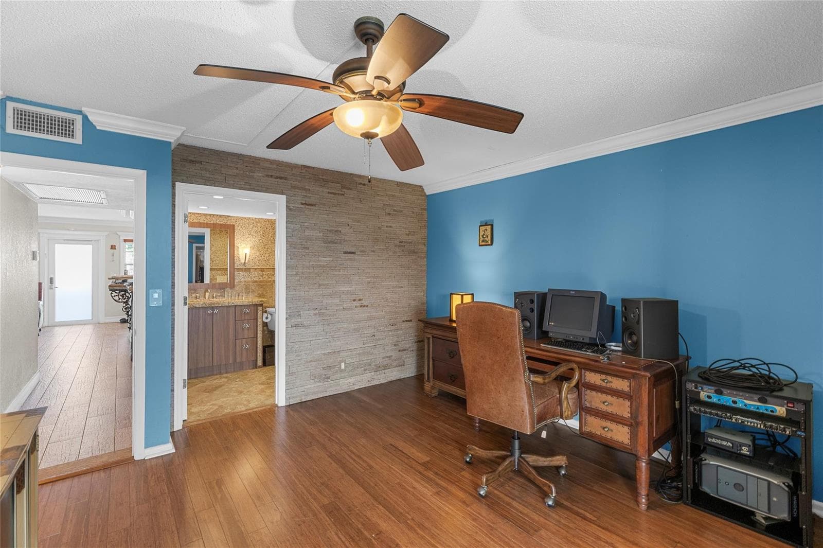 417 Richmond C 417 photo 15