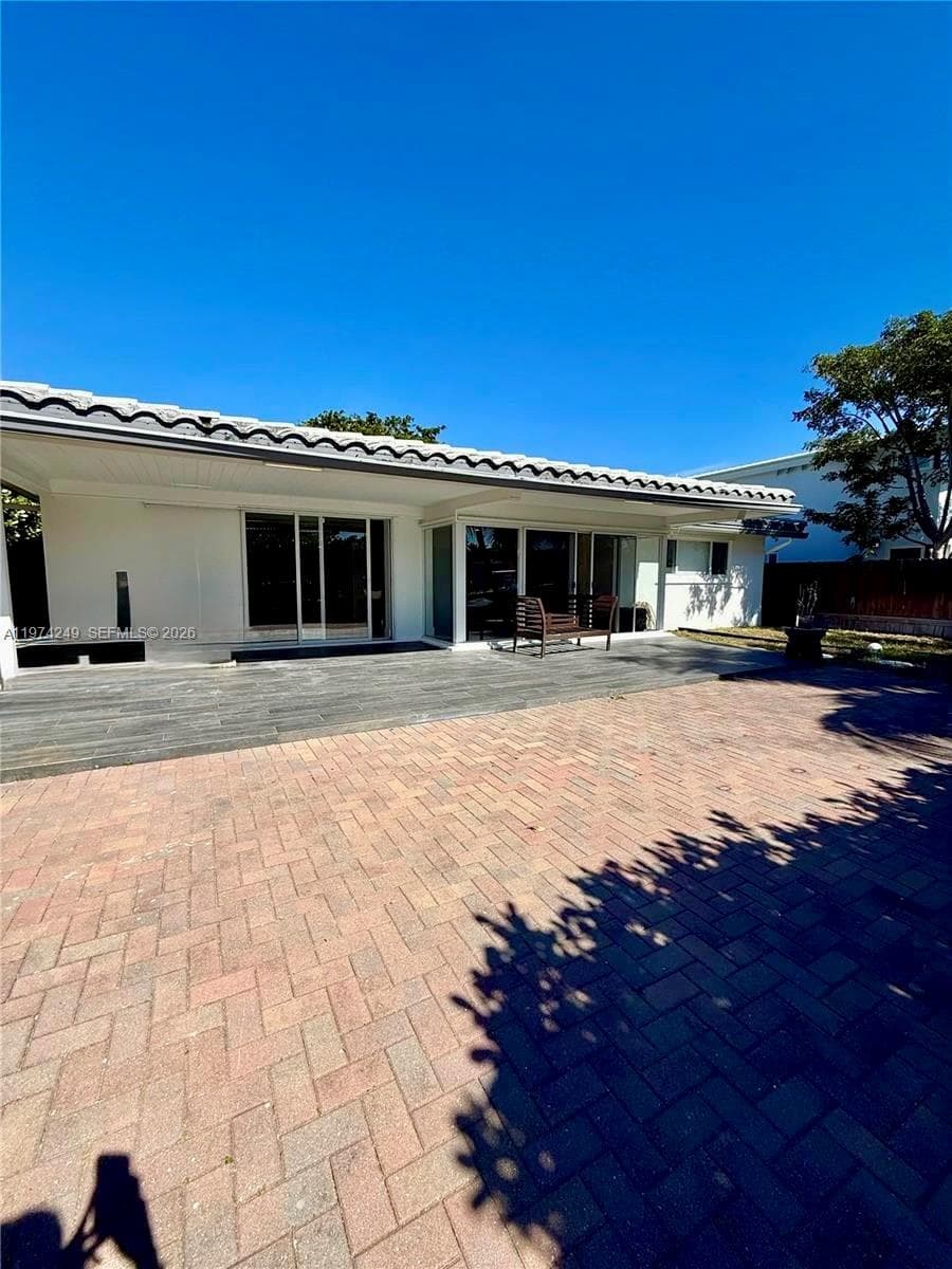 1240 NE 83rd St 1240 photo 13