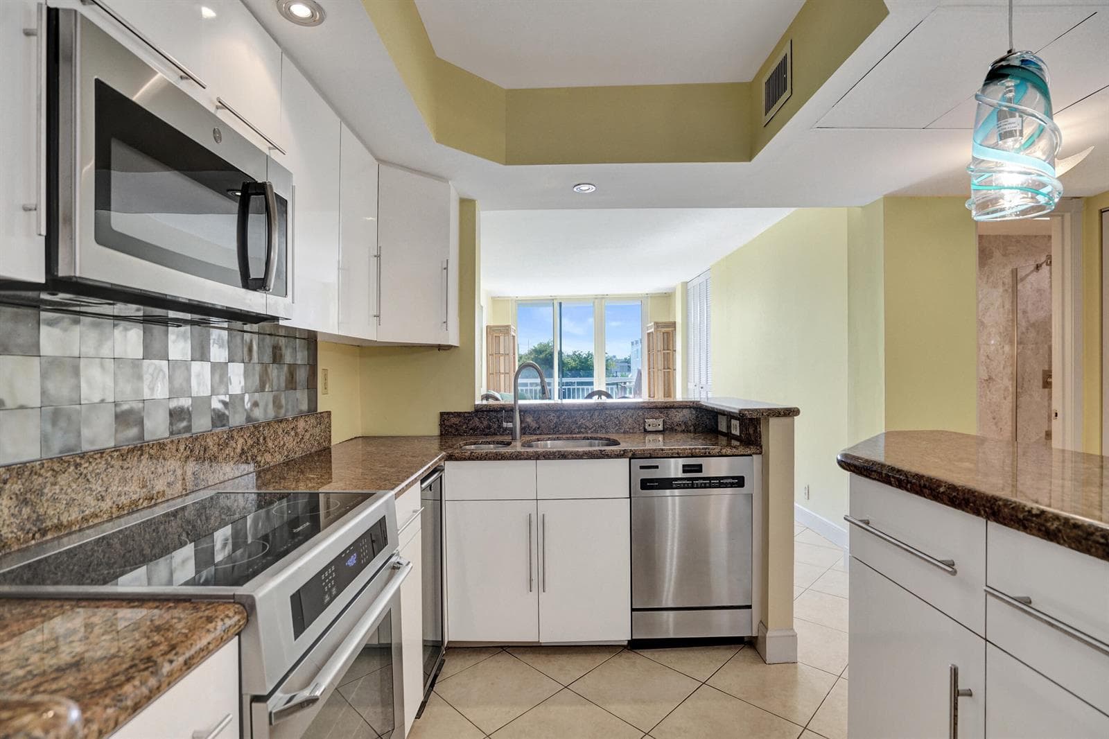 155 Isle Of Venice Drive 404 photo 16