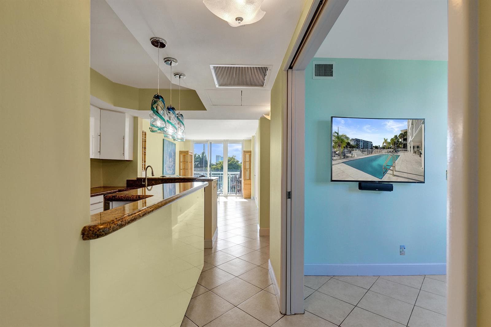 155 Isle Of Venice Drive 404 photo 4