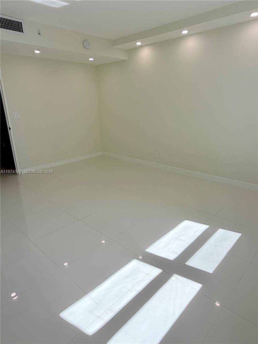 3001 S Ocean Dr 511 photo 23