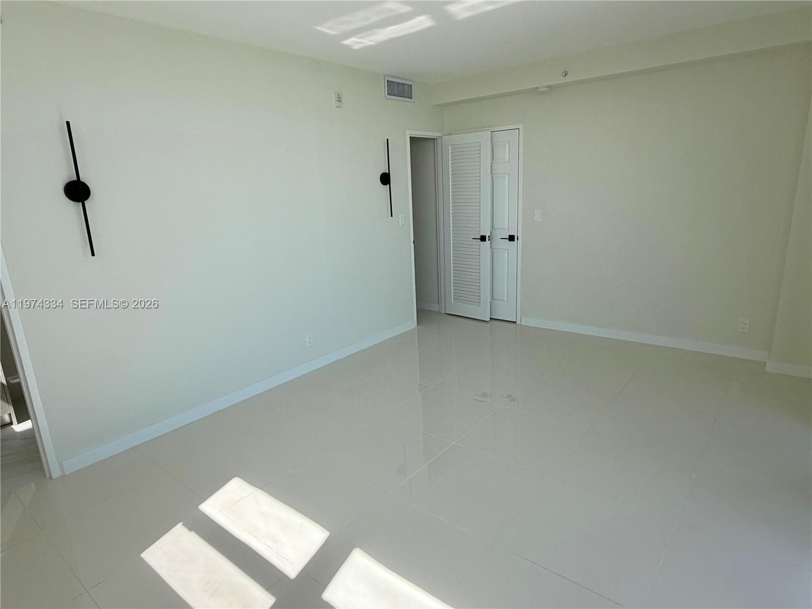 3001 S Ocean Dr 511 photo 17