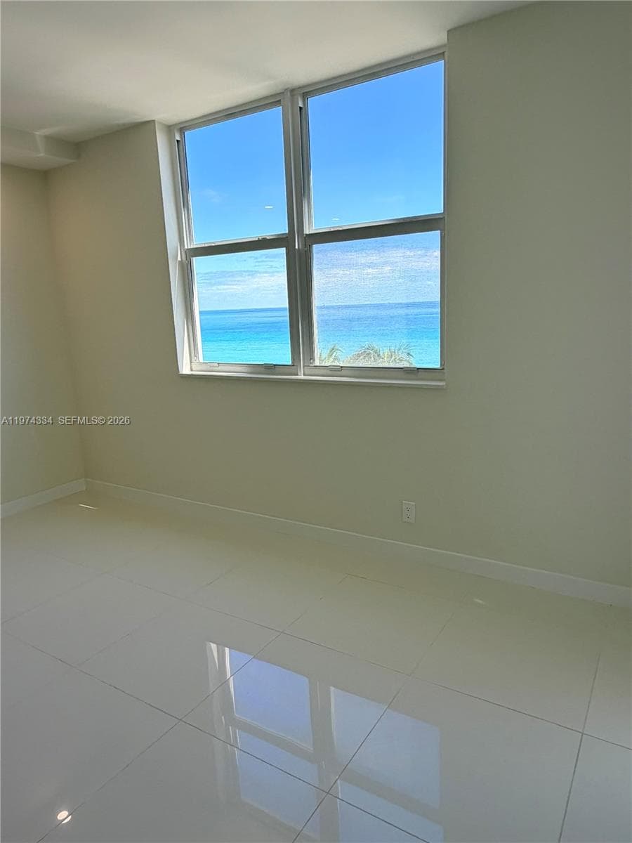3001 S Ocean Dr 511 photo 11