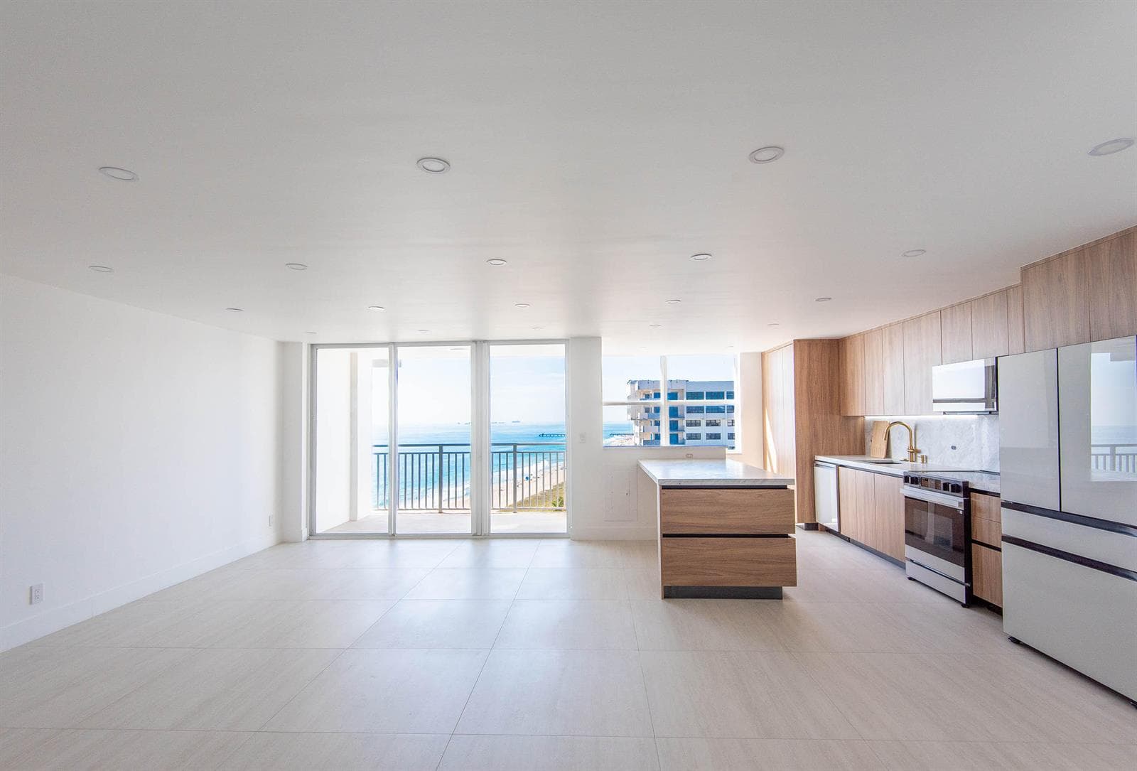 5200 N Ocean Boulevard 1503 photo 2