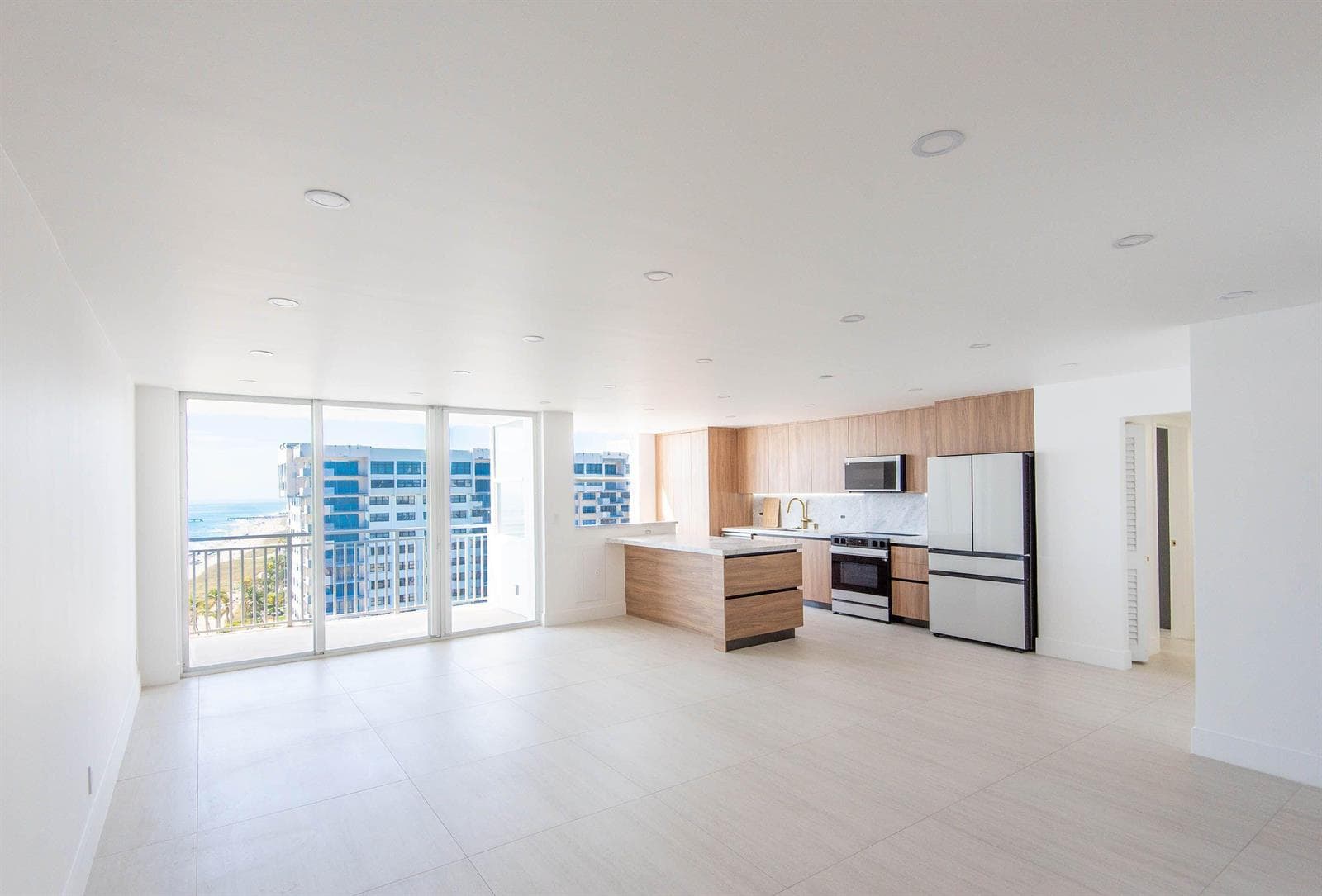 5200 N Ocean Boulevard 1503 photo 3