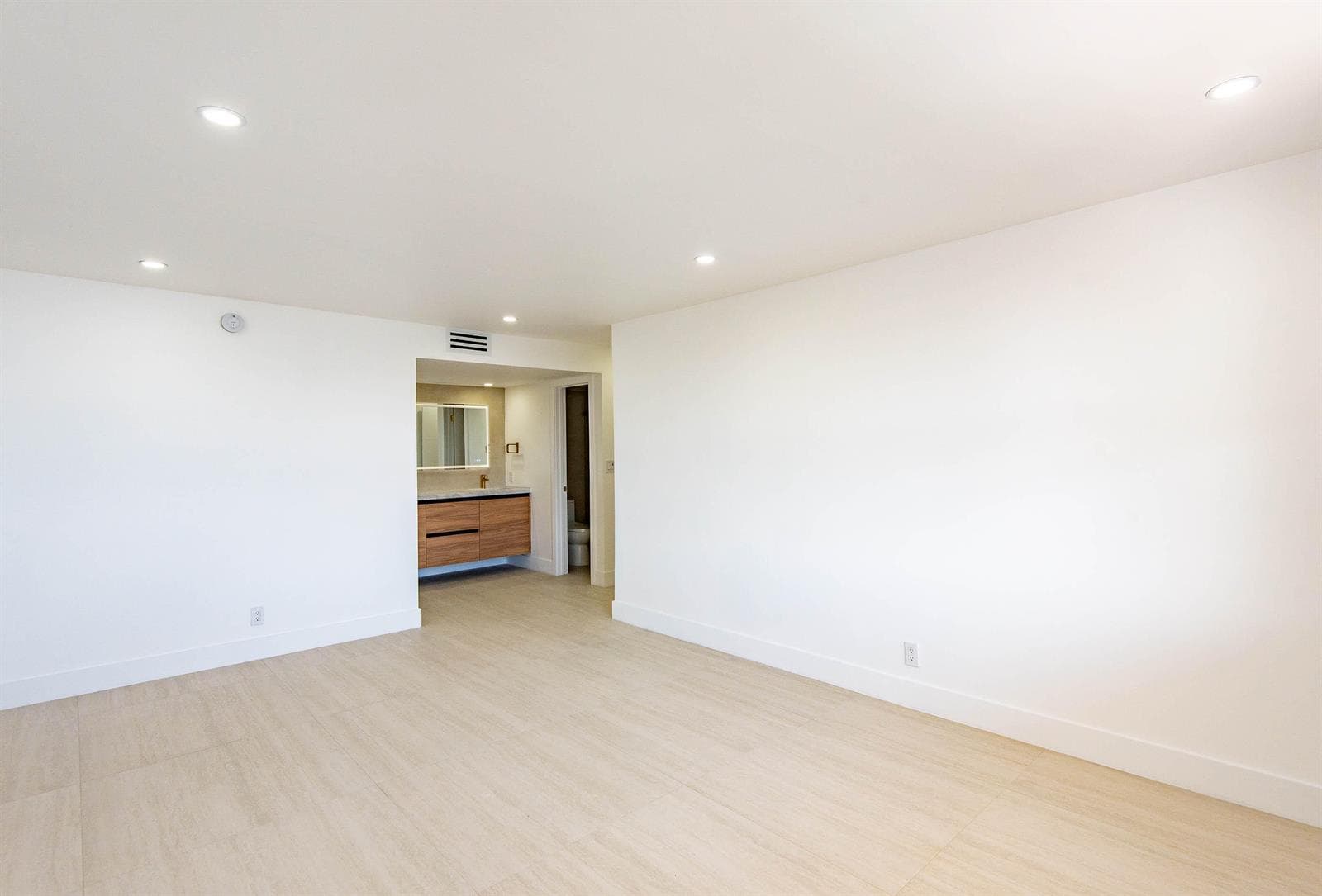 5200 N Ocean Boulevard 1503 photo 20