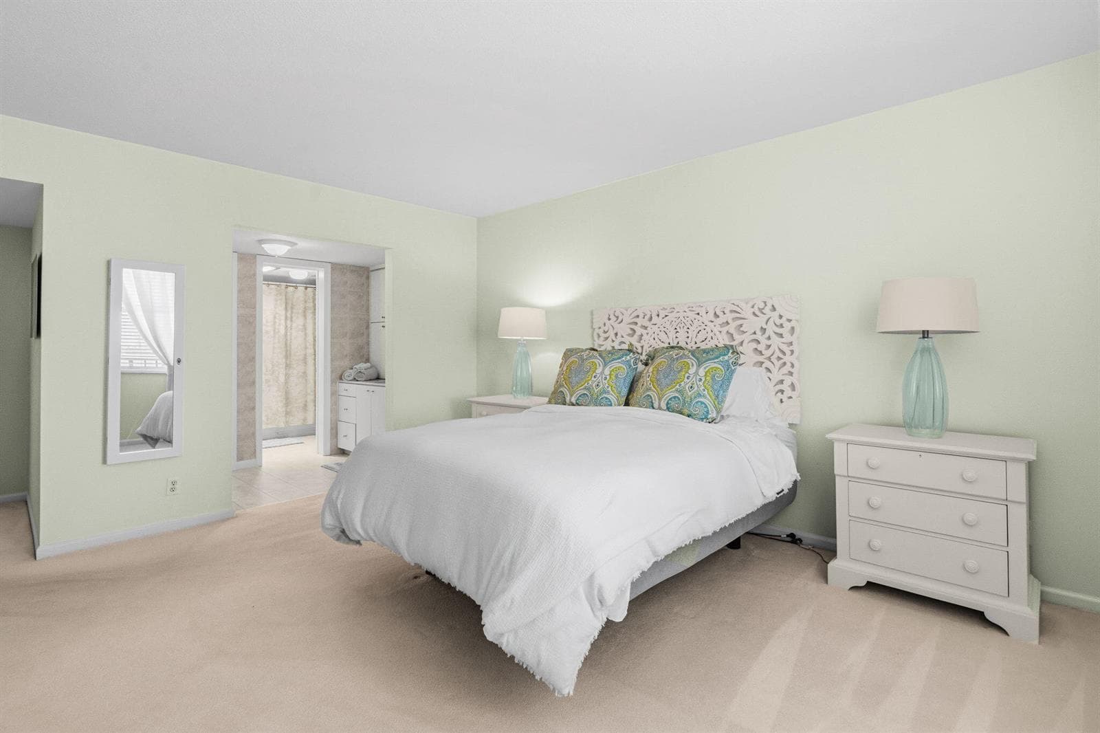 801 Lake Shore Drive 607 photo 12