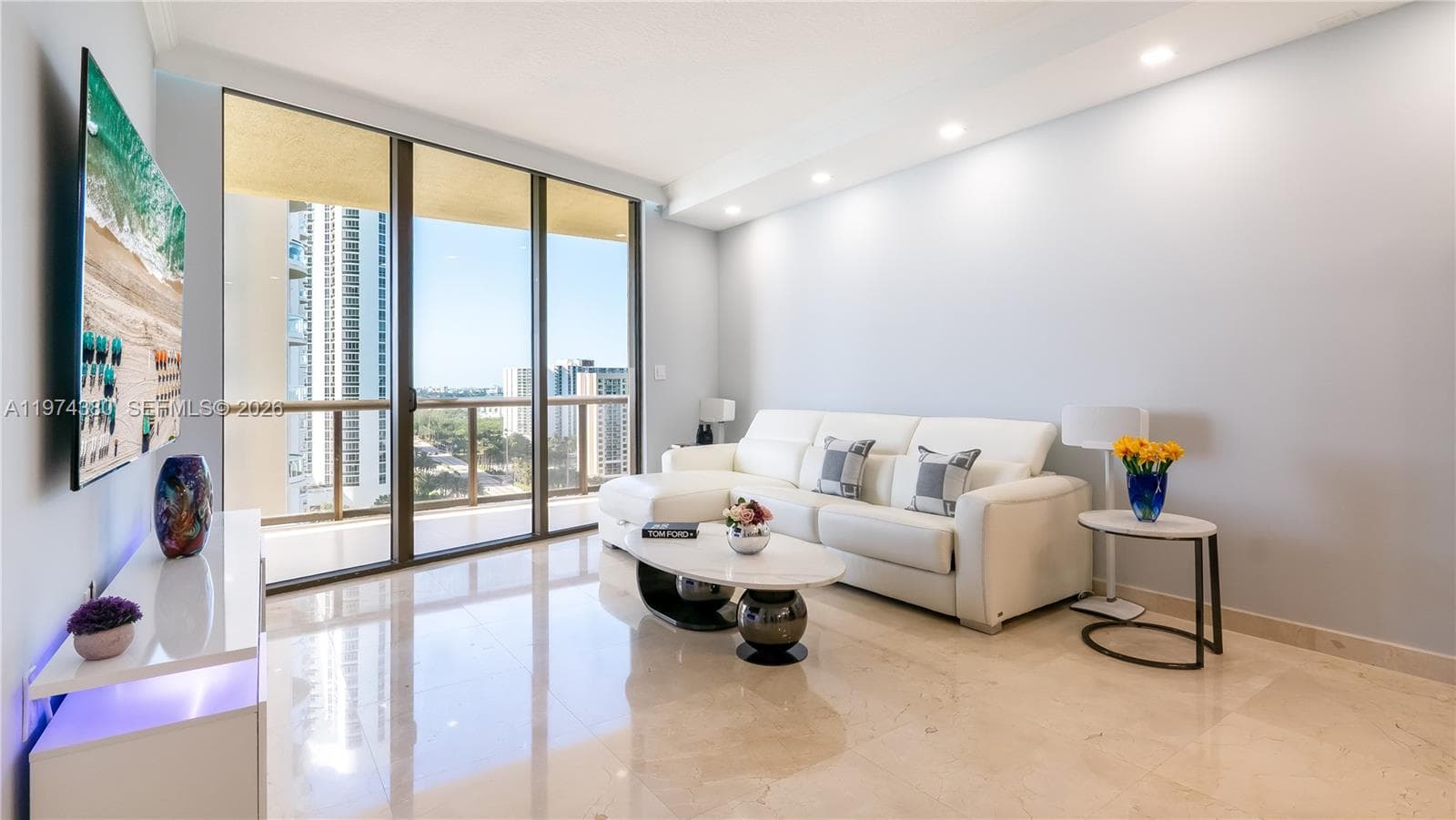 16275 Collins Ave 1503 photo 3